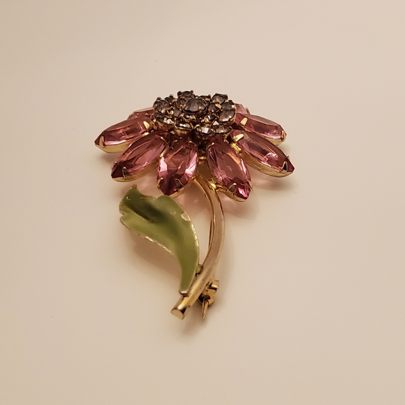 Beautiful 2- 1/2" FLOWER BROOCH Pin Pink Rhinestones - Picture 9 of 12
